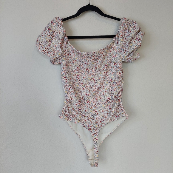 Intimately Free People Bella Floral Bodysuit Size Meduim - Picture 7 of 11